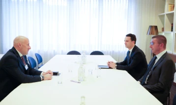 Mickoski meets 4iG owner: €100 million to be invested in Macedonia’s third mobile operator