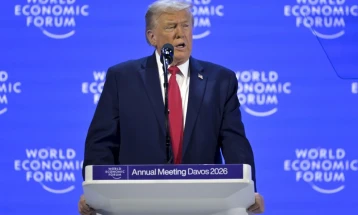 Tramp me porosi të qartë në Davos: SHBA-ja nuk do të përdorë forcë për ta marrë Grenlandën