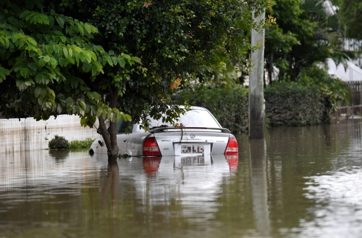 Disa persona rezultojnë të zhdukur në rërshqitjen e dheut dhe përmbytjet në Zelandë të Re