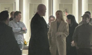 Рама во Валона на вечера со Иванка Трамп и група архитекти