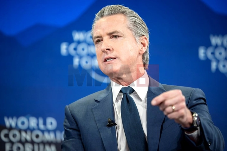 Njusomi: Administrata Trampit shkatërroi 80 vjet aleancë