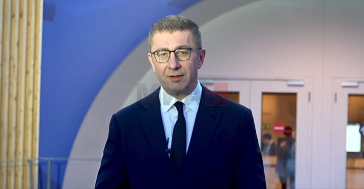Mickoski para investitorëve në Davos i prezantoi projektet 