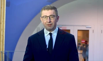 Mickoski para investitorëve në Davos i prezantoi projektet 
