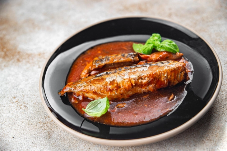 Риба во сос од домати