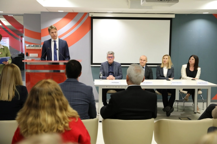 „Оне Македонија“ и официјално трет мобилен оператор, најавува новини и сериозен удел на пазарот