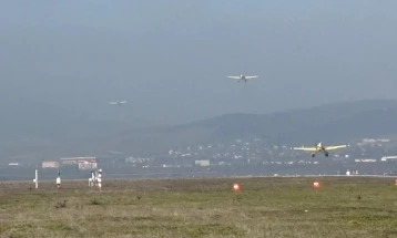 Извршени првите тренажни летови со „ер тракторите“ на Дирекцијата за заштита и спасување