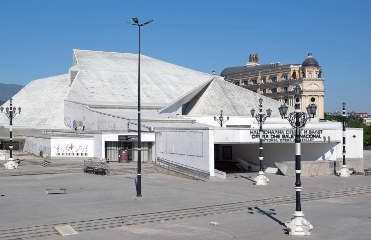 Директорот Арсовски и обоистката Петрушевска со различни тврдења за нејзината суспензија, ќе одлучува дисциплинска комисија на МОБ