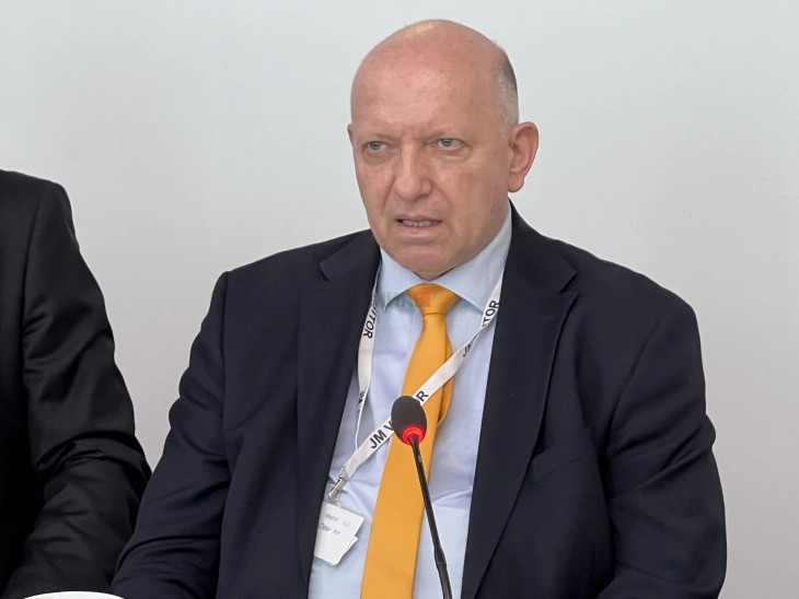 Azeski: Rregullat e reja për hyrje në zonën shengen po na krijojnë probleme serioze, nga e hëna reagime në të gjitha vendet e prekura