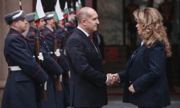 Илијана Јотова ја презеде претседателската функција во Бугарија