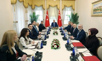 Mucunski attends meeting with Turkish President Erdoğan in Istanbul as part of Balkan Peace Platform