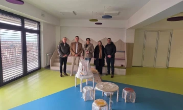 Ротари клубот „Кочани-Виница“ донираше мебел за новиот објект „Детелинки“ на детската градинка во Кочани