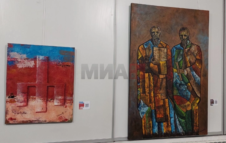 Глаголицата како парабола за денешното сеопфатно општество: Отворена изложбата „Глаголички откровенија“ на Томе Даневски во КИЦ - Скопје 