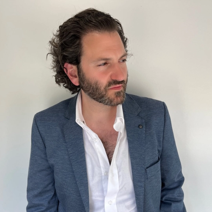 Кевин Рис, Креаторот на „Исцелување од глава до петици“ ексклузивно за МИА: Кога сфатив дека медицината не ми помага, почнав самиот да барам чаре!