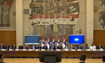 Вучиќ на тематска седница на Владата: Светот се движи кон понатамошна фрагментација и конфликти