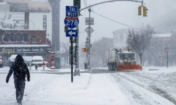 Së paku dhjetë persona i humbën jetët në stuhinë e borës në SHBA