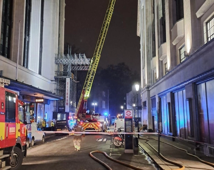 Пожар во центарот на Лондон