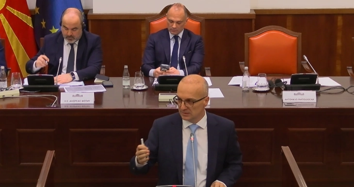 Милошоски со апел до кипарскиот амбасадор проблемот со превозниците да се стави на дневен ред во Брисел