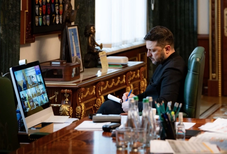 Зеленски: Енергетската ситуација во Киев е исклучително тешка, речиси 1.200 згради се без греење