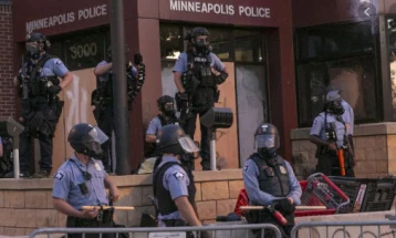 Бовино и агенти на ИЦЕ најверојатно ќе заминат од Минеаполис