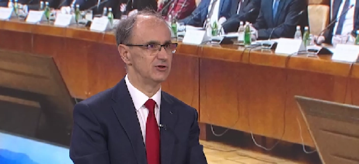 Мацут: Време е да се размислува за реконтрукција на владата, можеби уште напролет