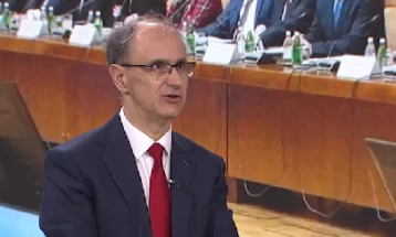 Мацут: Време е да се размислува за реконтрукција на владата, можеби уште напролет