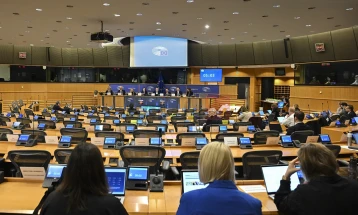 Трговскиот договор ЕУ-САД сè уште заглавен во Европарламентот