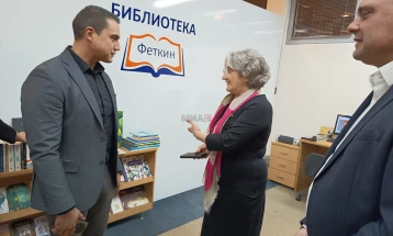 Кавадарци има околу 37 илјади жители и 7 илјади читатели во градската библиотека, амбасадорката Џанел отвори холандско катче 