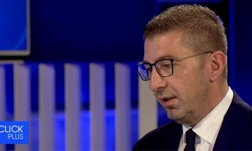 Мицкоски: Околу 450 камиони од Македонија не може да ја загрозат европската економија, ЕУ треба да покаже вистински како седи зад своите партнери и да ја повлече одлуката