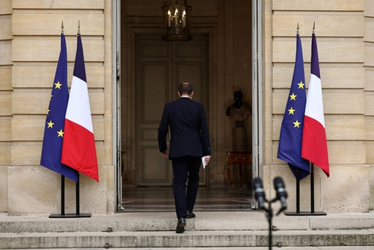 French government survives two more no-confidence votes