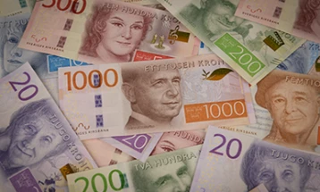 Suedia po mendon ta ndërrojë valutën