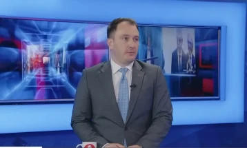 Андоновски: Медиумите да останат сплотени – опозицијата не смее да врши притисок врз новинарите