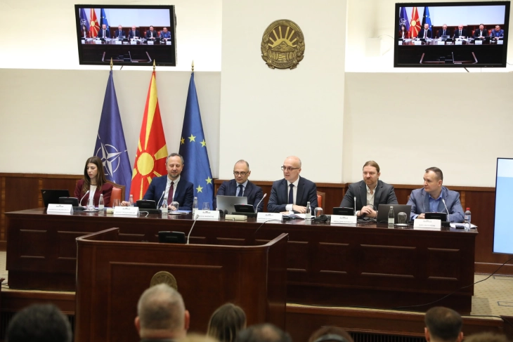 Hulumtim: Mbi 70 për qind e qytetarëve mbështesin anëtarësimin në BE, rritje e lehtë e euroskepticizmit