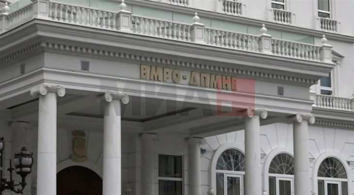 ВМРО-ДПМНЕ: Сè  што треба да знаете за Филипче е дека кога умираа по 100 луѓе дневно во короната договарал провизии од набавка на вакцини