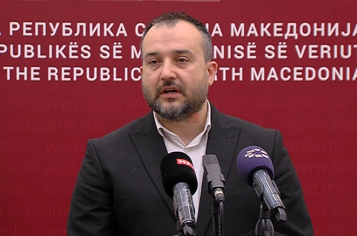 Лефков: Со гласањето на Кривичниот законик се испраќа порака дека борбата против корупцијата нема алтернатива