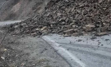 Во прекин сообраќајот на патот Берово - Струмица