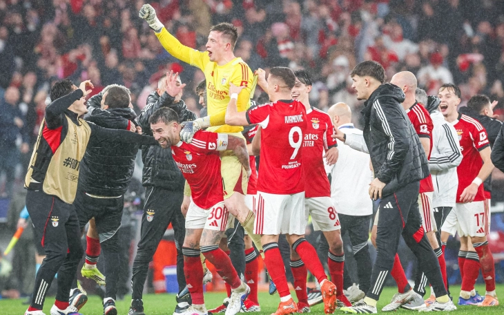 ЛШ: Голманот Трубин ја однесе Бенфика во плејофот со гол во последната секунда, Наполи елиминиран