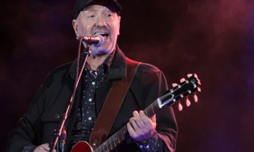 Влатко Стефановски со награда „Порин“ за посебен придонес во хрватската музика