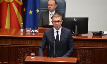 Мицкоски: Нема да има уставни измени ако не бидат исполнети најмалку два услова, да донесеме резолуција со државнички став
