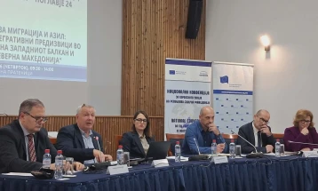 Дебата: Одливот на младите од нашата земја ќе не натера илегалната да ја замениме со легална миграција