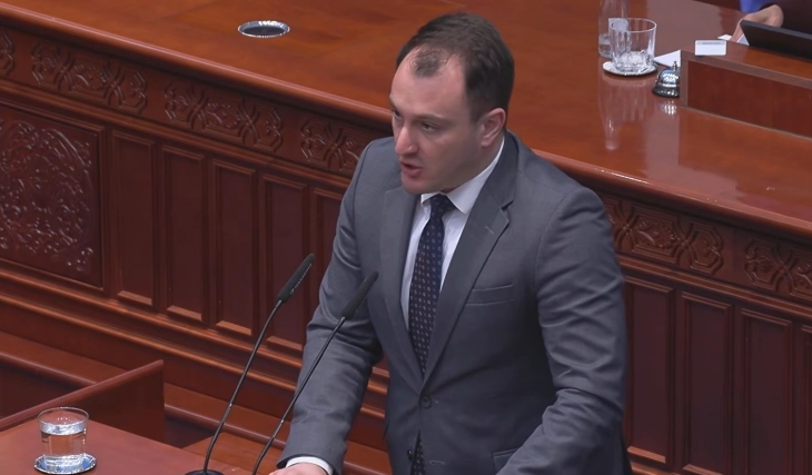 Андоновски: Значително зголемен бројот на услуги во Центрите за услуги, најавени и е-Киосци