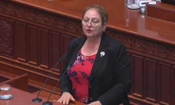 Janevska: Do të vendosim rregull në arsim përmes optimizimit të rrjetit shkollor, mësimit me një turn dhe qëndrimit të zgjatur në shkollë