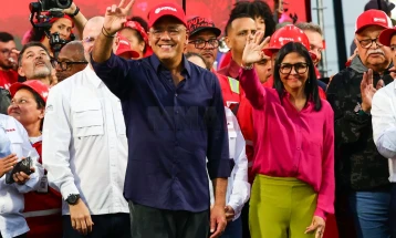 Националното собрание на Венецуела ја одобри реформата на нафтената индустрија