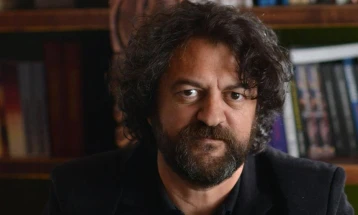 Почина поетот, писателот и преведувачот Тихомир Јанчовски