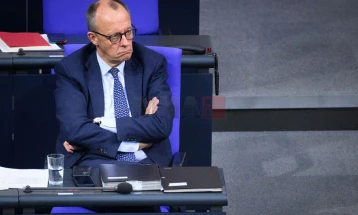 Мерц скептичен за планот на Вебер за спојување на водечките функции во ЕУ