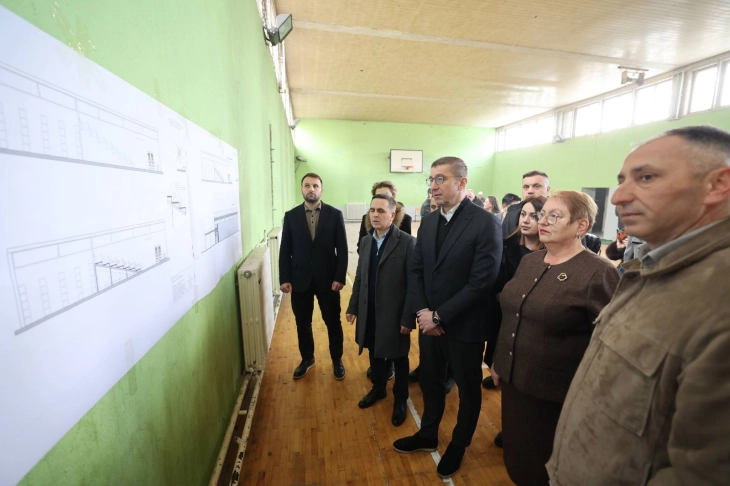 Пуштена во употреба реконструираната гимназија „Кирил Пејчиновиќ“ во Тетово (ДПЛ)