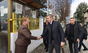 Mickoski: Over 45,000 students got electronic device vouchers, take-up rate around 99 percent