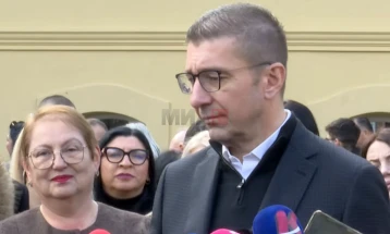 Mickoski: Nuk është problem të shkoj në LSM, oferta është në tryezë, le të inkurajohet sindikata e degës AOGJSH të nënshkruajë