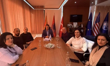 Komuna e Gostivarit: Kryetari Limani arrin marrëveshje me Sindikatën e Pavarur për Arsim, Shkencë dhe Kulturë - Gostivar për pagesën e K-15 për të gjithë mësimdhënësit