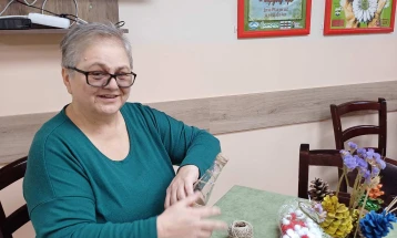 Онколошкиот пациент Стојанова и д-р Андонова: Кога во семејството има болен од канцер, страдаат сите, тоа е психолошка борба невидлива за околината