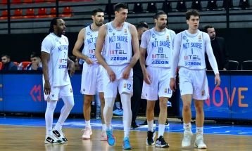 Водечкиот тандем до нови гостински победи